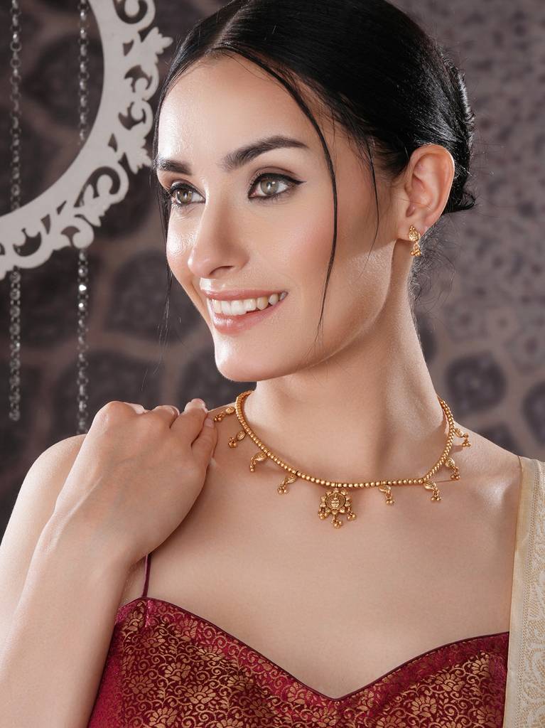Gold Plated Gold Beads Delicate Temple Goddess Lakshmi Pendant  Minimal Jewellery Set : SJNK2690