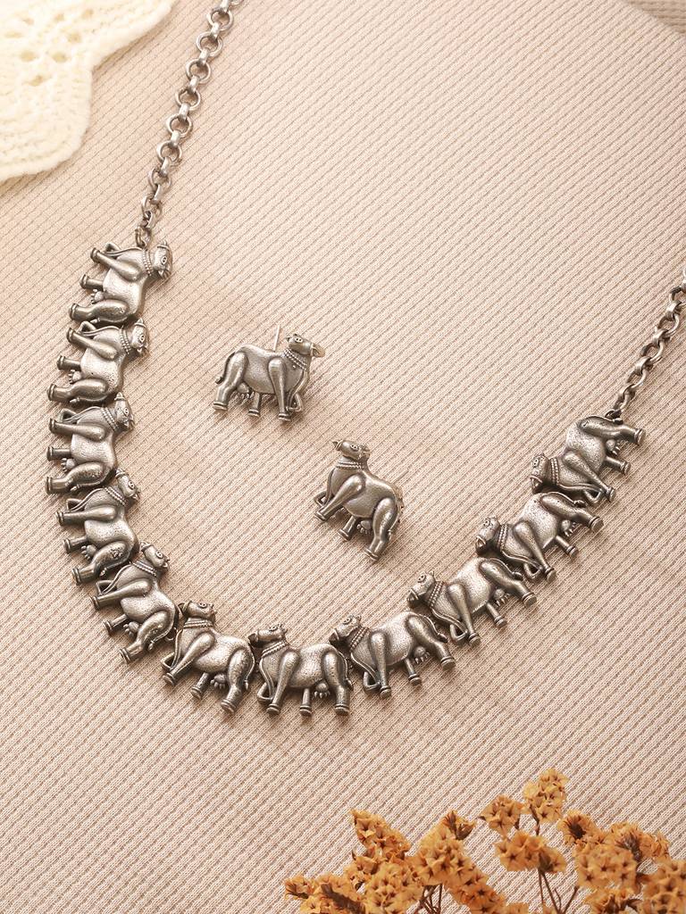 Oxidised Silver Toned Statement Tribal  Nandi Choker Jewellery Set : SJNK2797