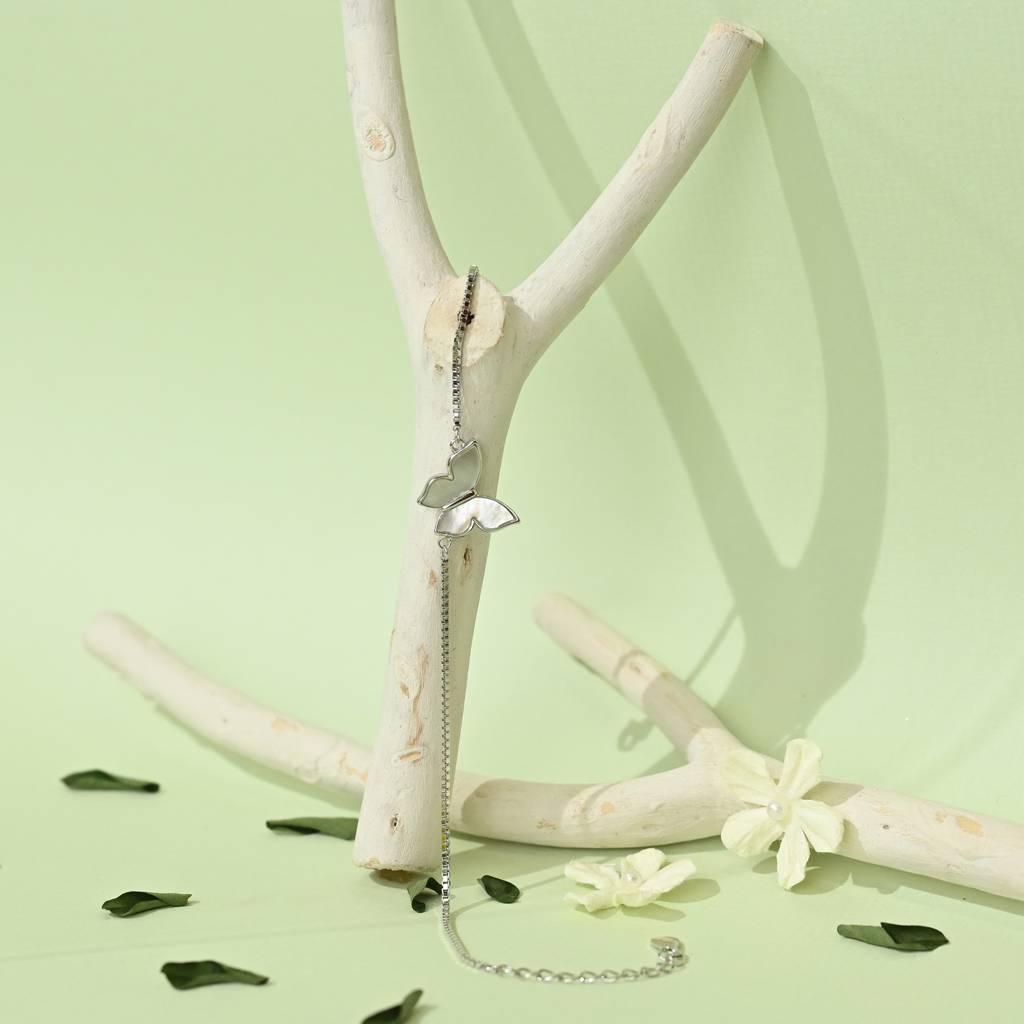 Center Butterfly Bracelet : EPLB356