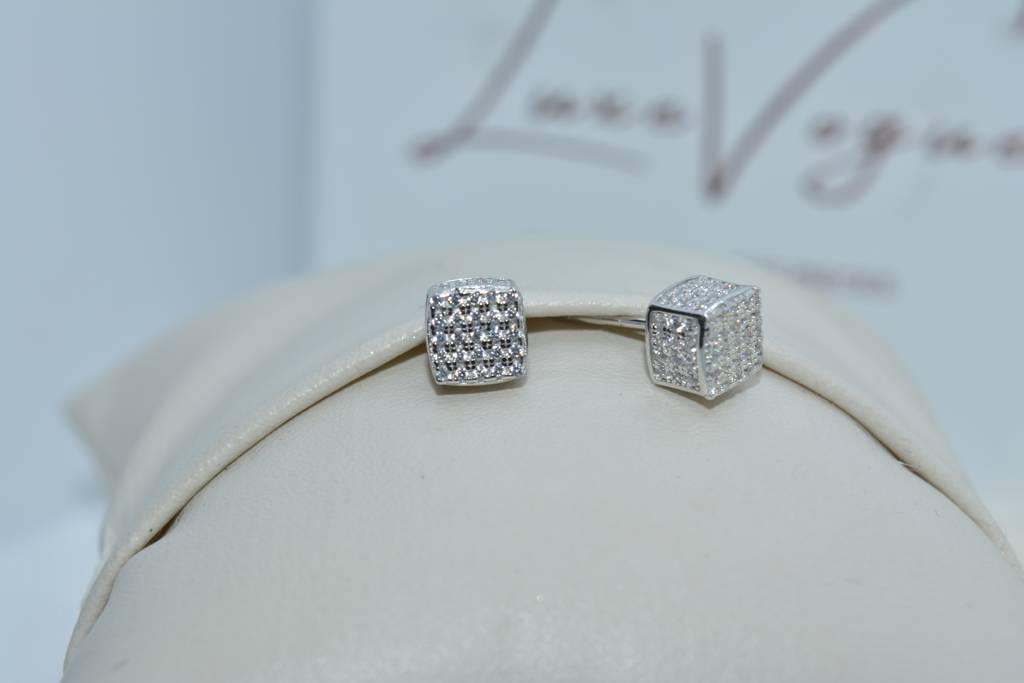 Square Chic Studs : 281