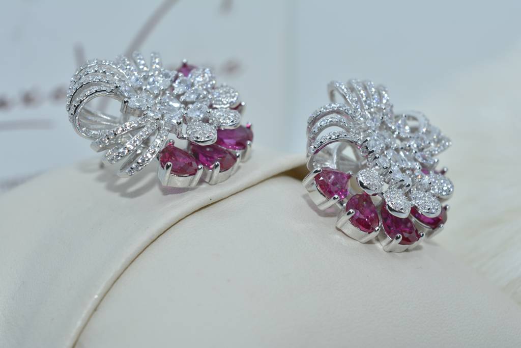 Pink Radiance Earrings : 289