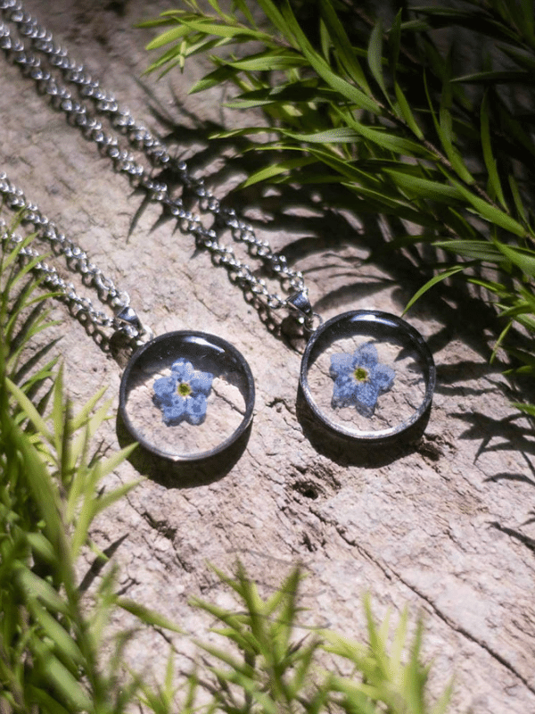Robin'S Eye Necklace : LA-FMN-REN-S-01