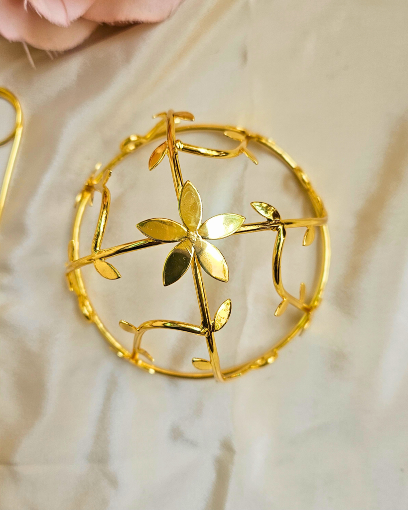 Janhvi Floral Hair Bun Cage Accessory In Brass : HB002