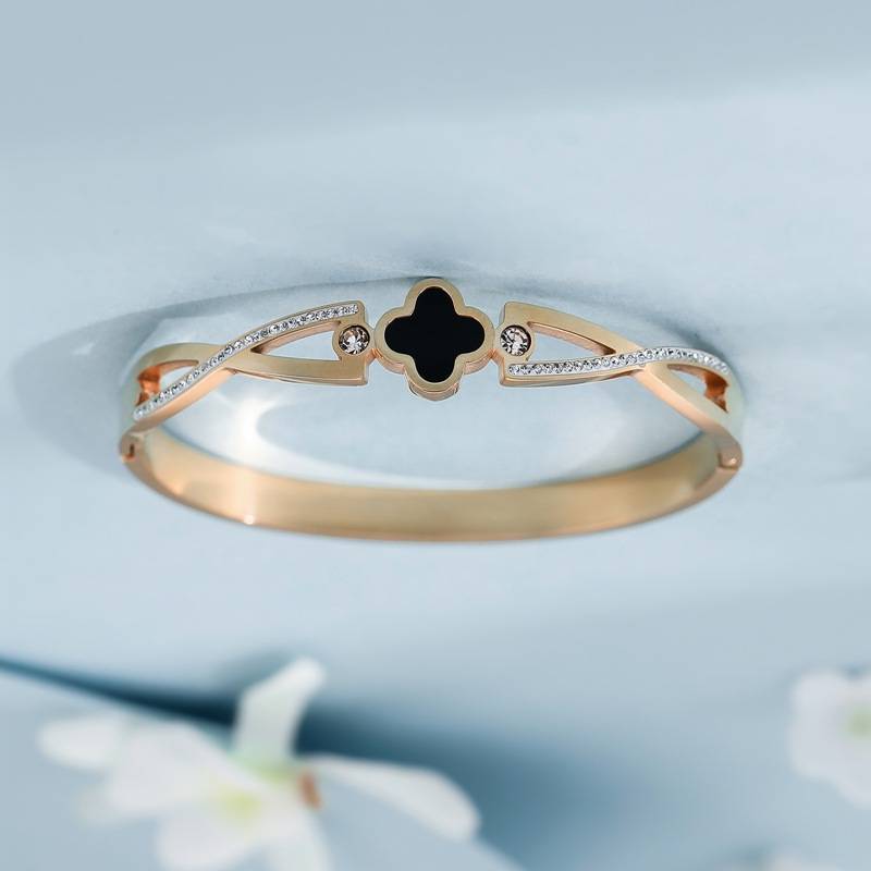 Enchanted Clover Bangle Bracelet : EnchantedCloverBangleBracelet-LT-BR-BS-12