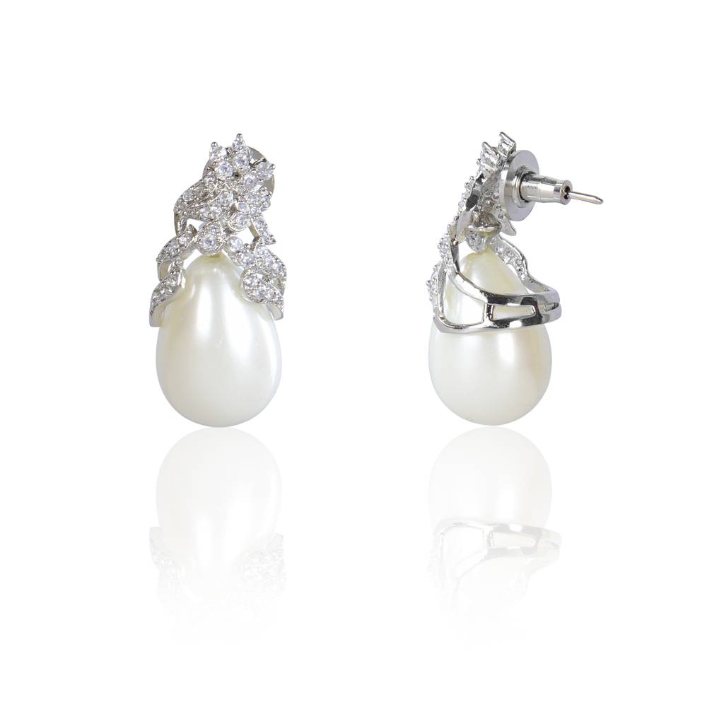 Victorian Pearl Stud Earrings : IE1045