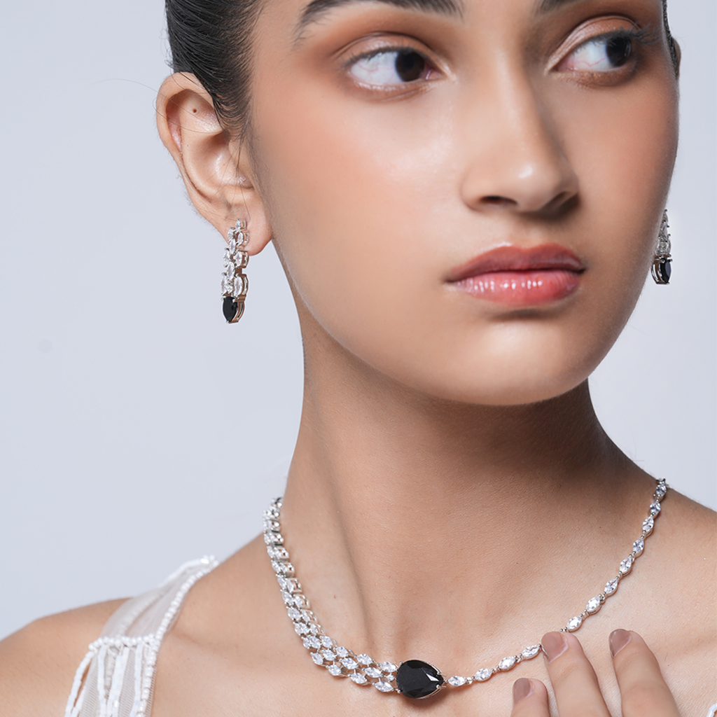 Sleek Single Line Ad Necklace : CAO0183VIH