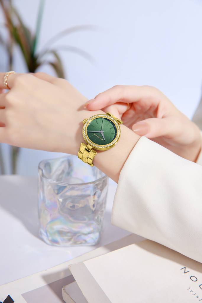 Analog Watch For Women With Diamond Studded Case And Metal Strap : A2079-66