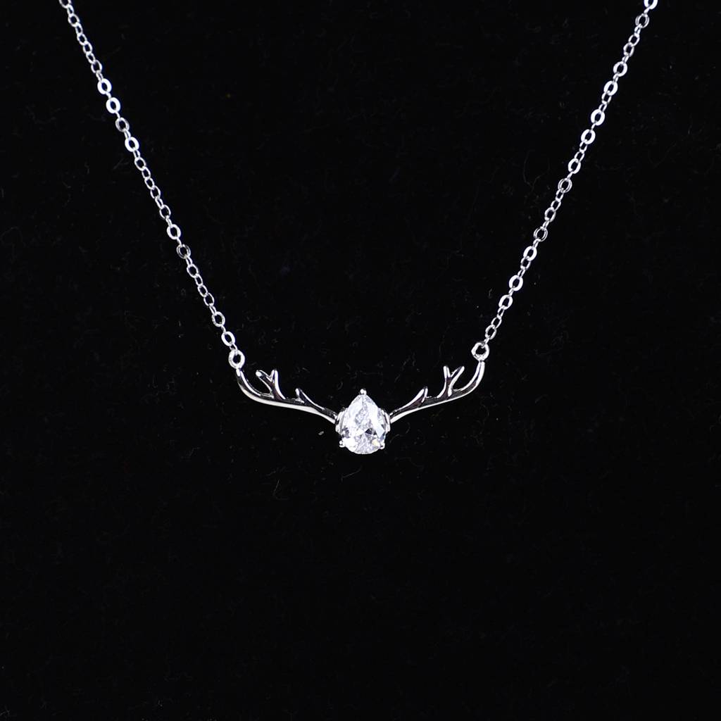 925 Silver Chain With Graceful Deer Pendant – Wild Elegance : CH-SL-9462-W