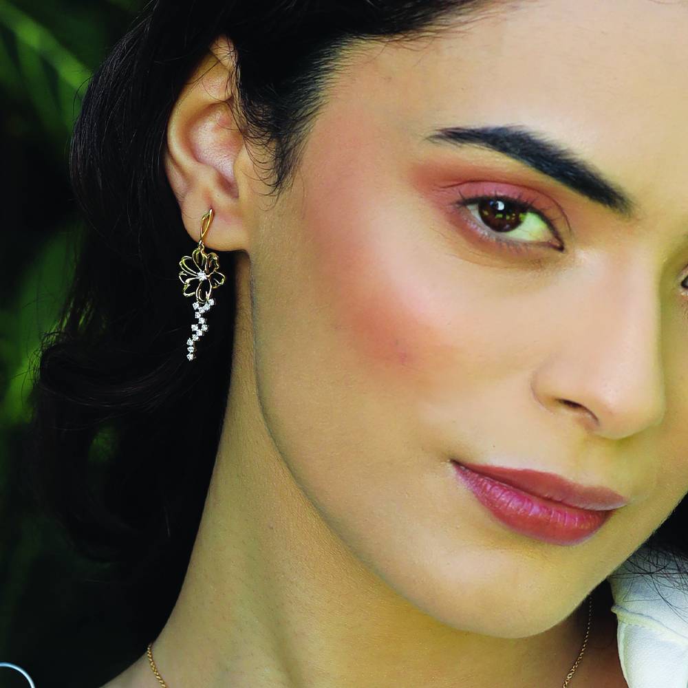 Flora Dewdrops - Lab Diamond Earrings : LLER0105