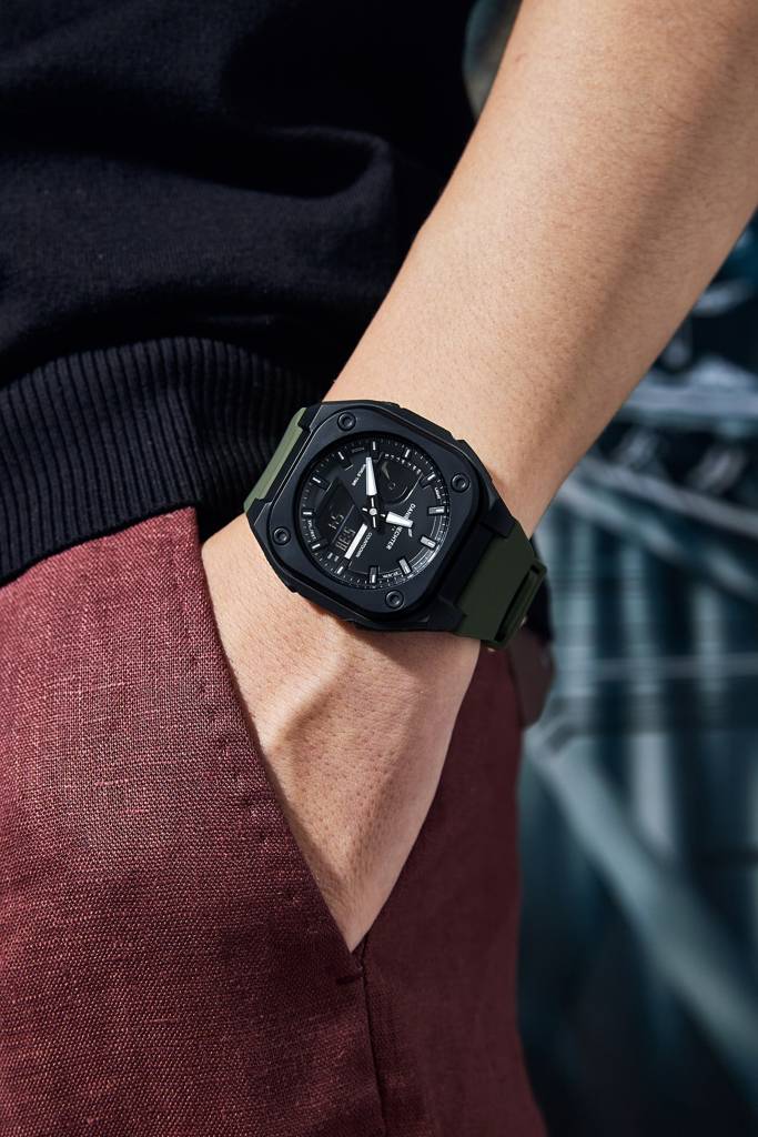 Paris Tech Collection Analog-Digital Sports Watch For Men – Black Dial, Silicone Strap, World Time & Countdown Ti : DHM1071-03