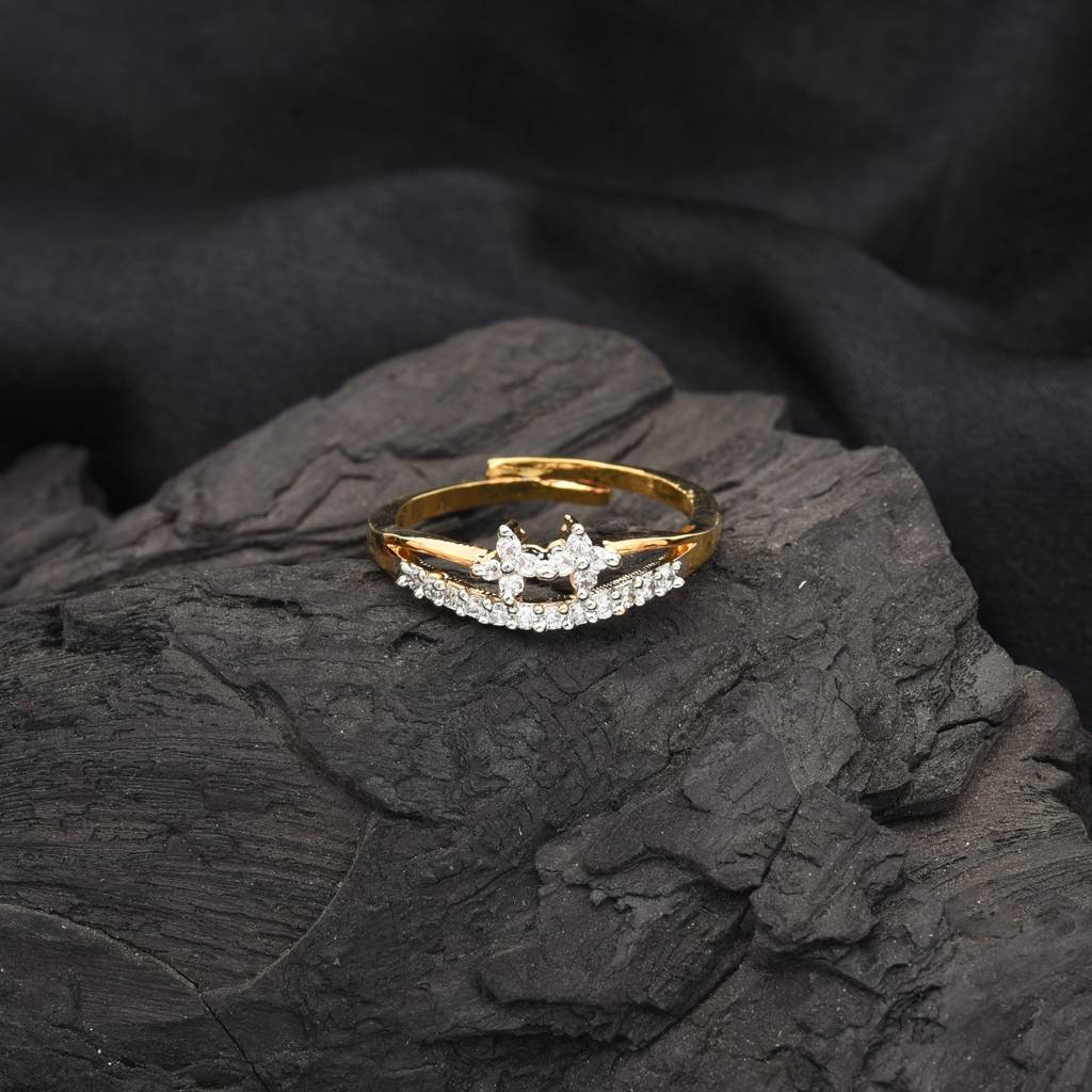 Veloura Gold Diamond Ring : PJRNGGJCZ336