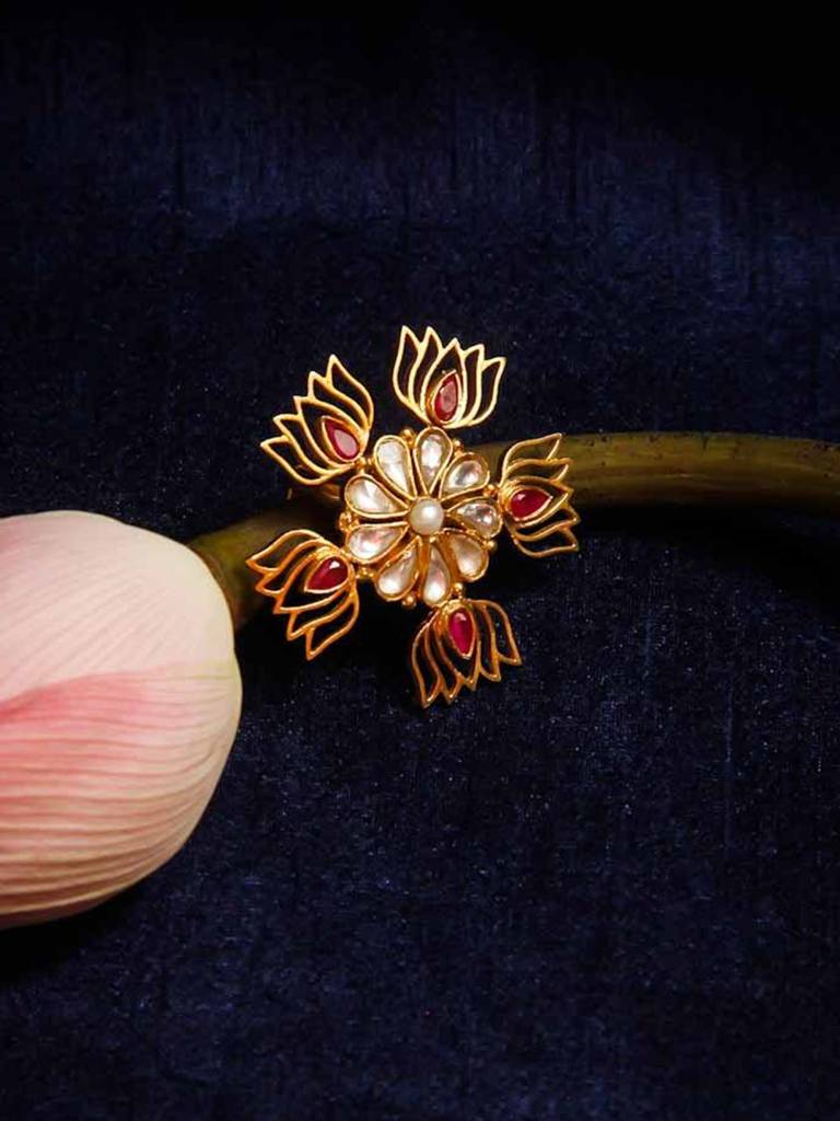 Five Lotus Gold Plated Jadau Ring : U125SG025R0126