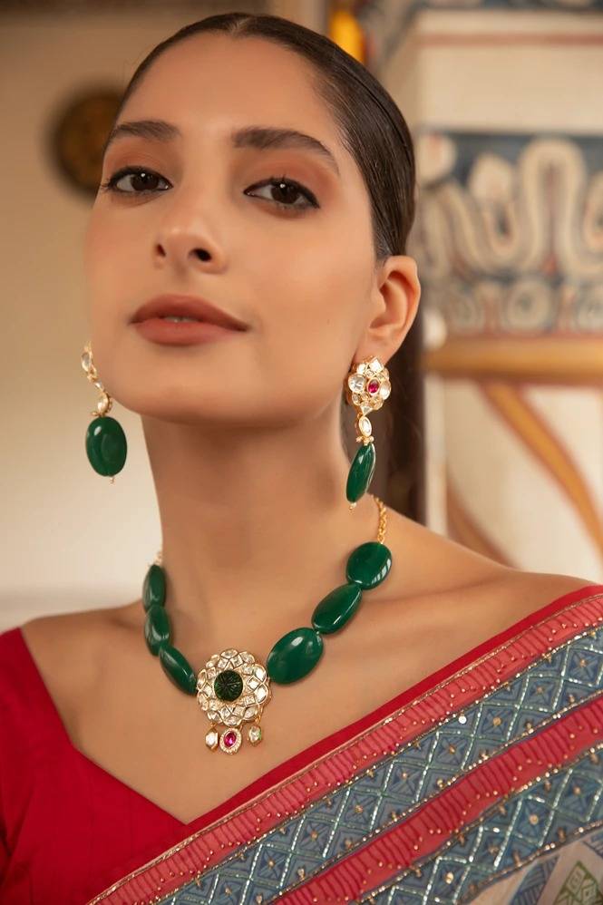 Xago Ranjhana Necklace Set With Green Beads & Polki Moissanite Pendant : XAGPCN1575