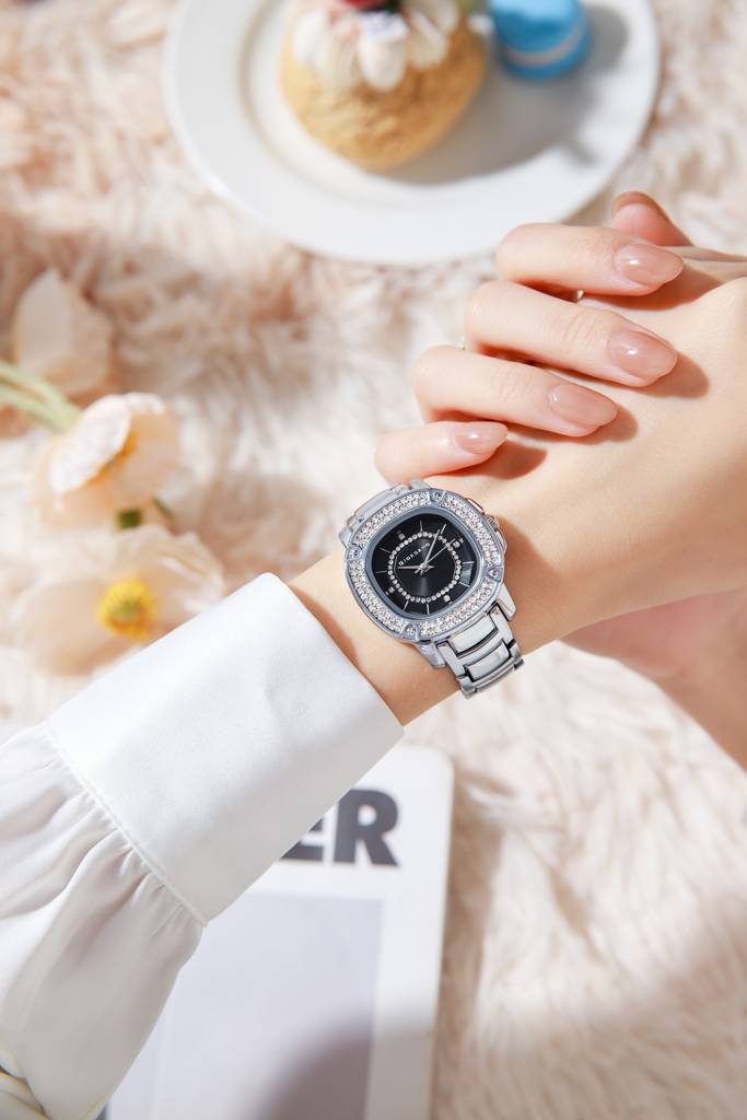 Giordano Analog Dress Watch For Women With Square Dial, Crystal-Accented Bezel And Stainless Steel Strap : GZ-60109-11