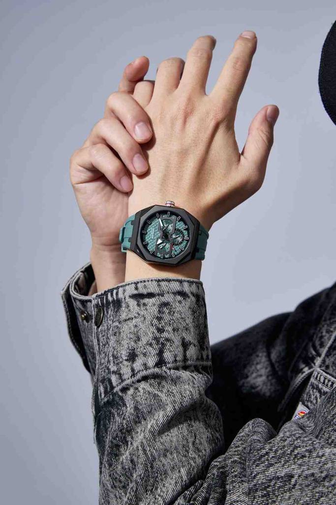 Daniel Hechter Paris Kleber Collection Sporty Multifunction Watch For Men With Checkered Geometric Dial, Day & Da : DHM1023-04