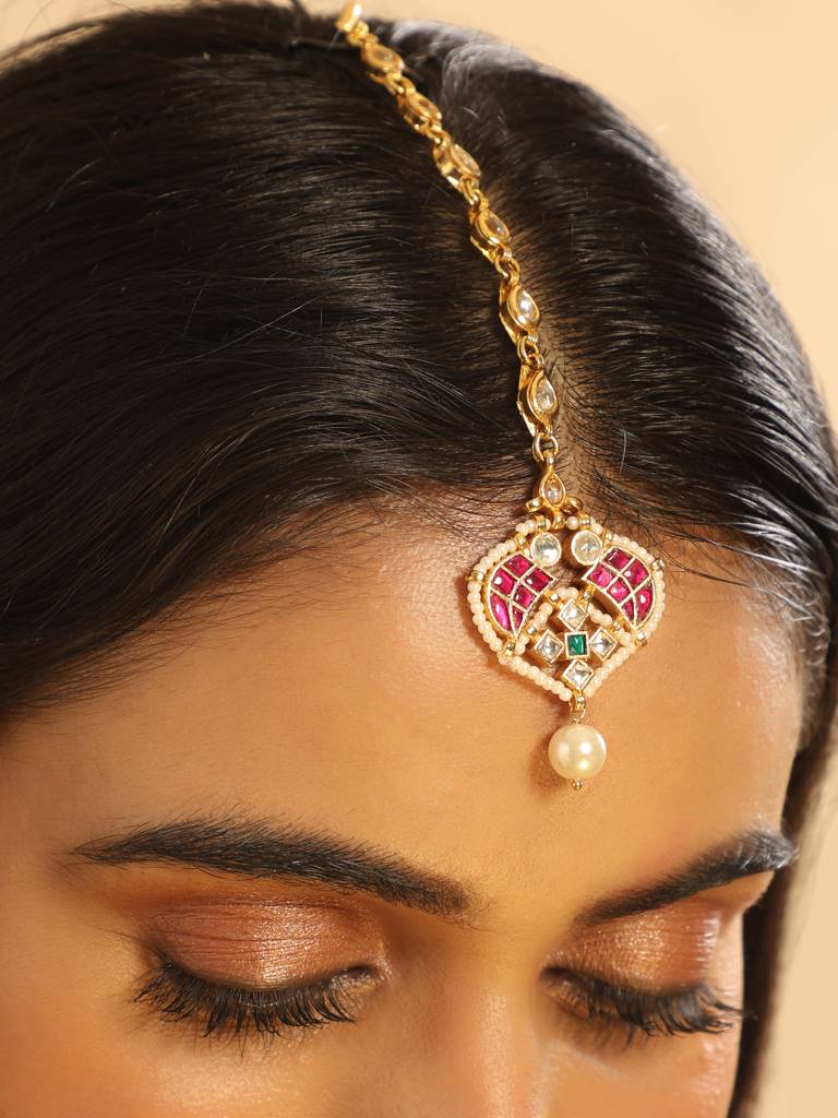 Pearl & Enamel Grace Minimal Maang Tikka : YI24A0439H