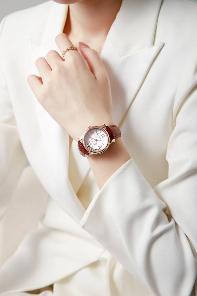 Giordano Luxury Analog Quartz Watch For Women Â Rose Gold Case, Roman Numerals, Crystal-Studded Dial, Leather  : GZ-60142-22