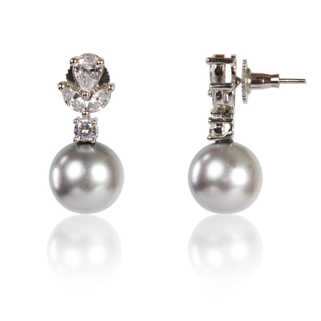 Classic Pearl Earrings : IE1020