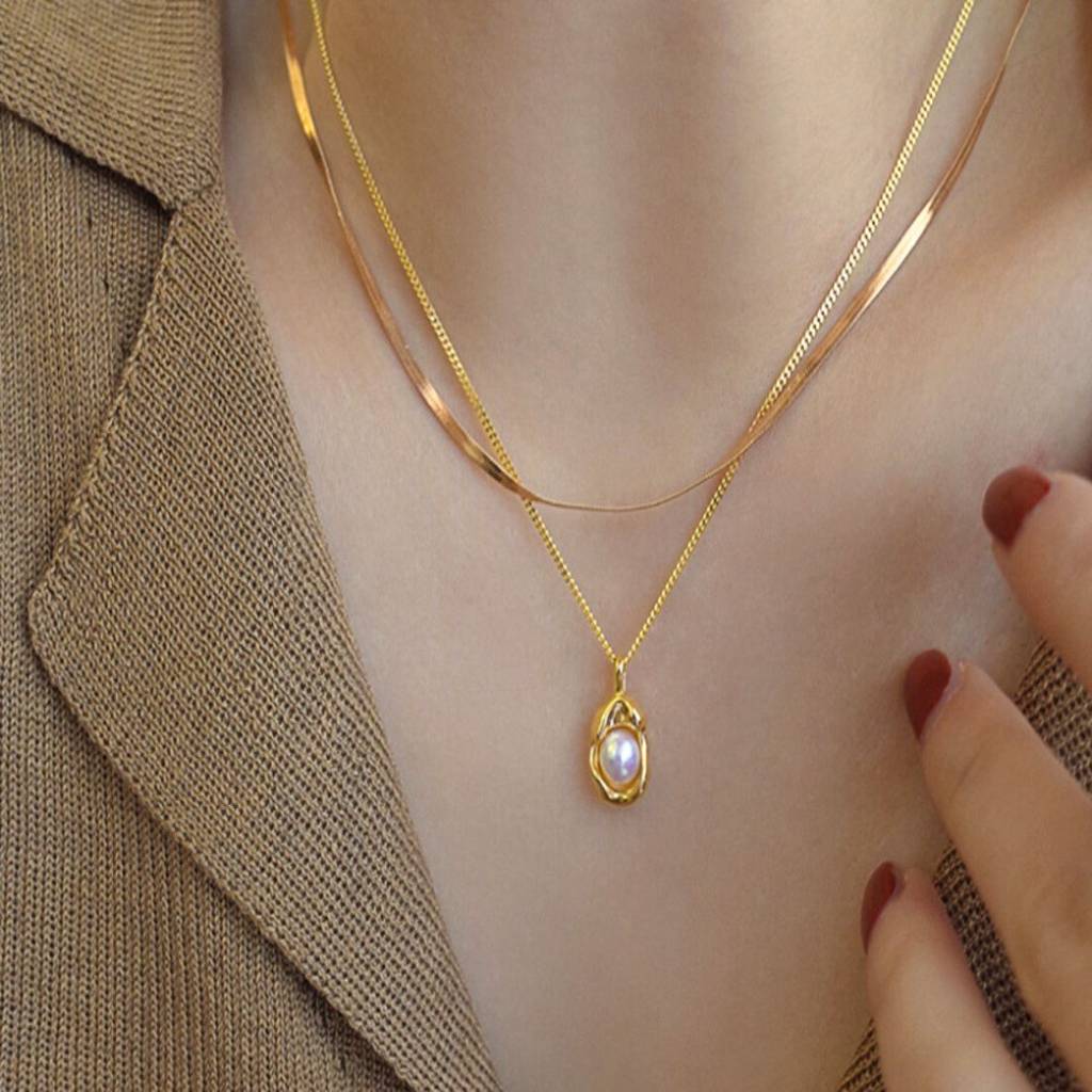 18K Gold Plated Stainless Steel Pearl And Snake Chain Layered Necklace : ATO0624N200G