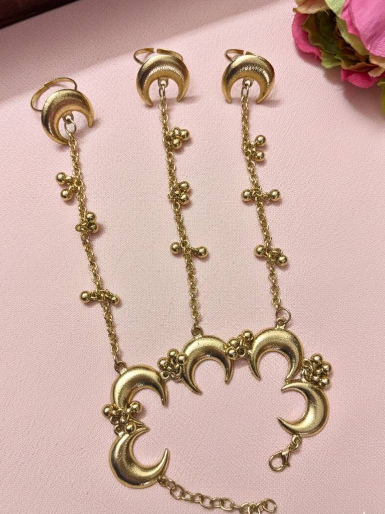 Gold Plated Hathphool Ring Bracelet - 2 Pcs : VI26BC100048