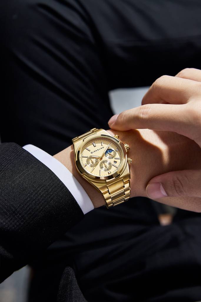 Giordano Luxury Multifunctional Watch For Men With Round Dial, Date Display And Stainless Steel Strap : GZ-50152-33