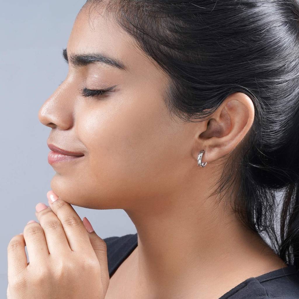 Ethereal Carved Silver Stud Bali : TRBLTL0019