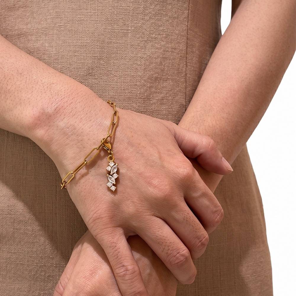 Women 18K Yellow Gold-Plated Cz Stone Cluster Charm : 101182