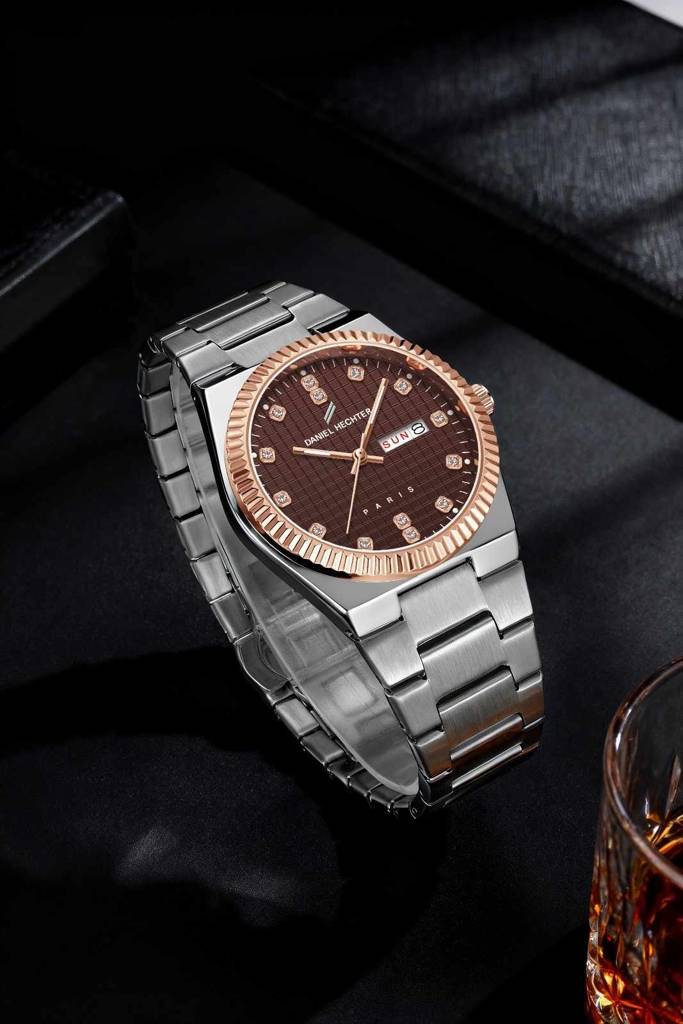 Daniel Hechter Hoche Collection Classic Analog Watch For Men – Textured Dial,Crystal Indices With Fluted Bezel, D : DHM1027-44