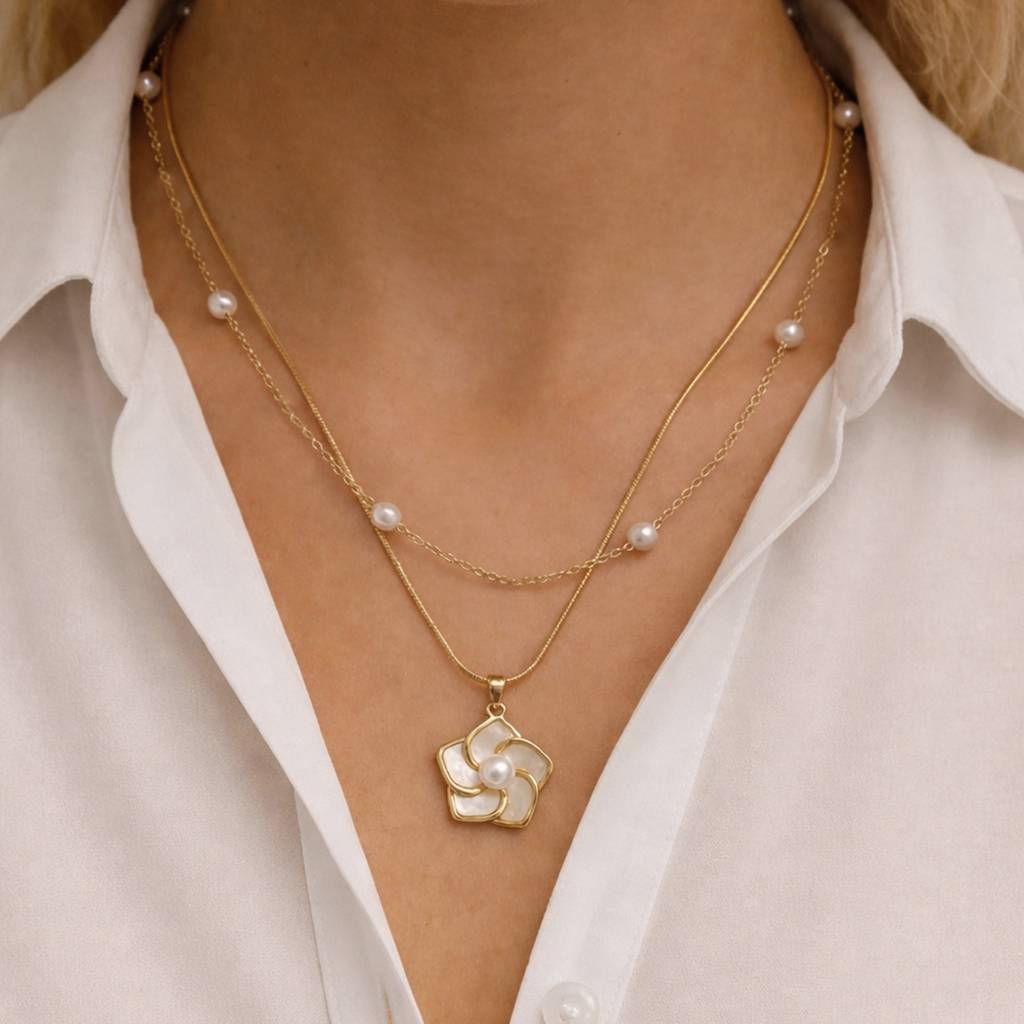 Gold-Plated Elegant Pearl Layered With Floral Charm Anti-Tarnish Pendant Necklace : HSPS60MB1582