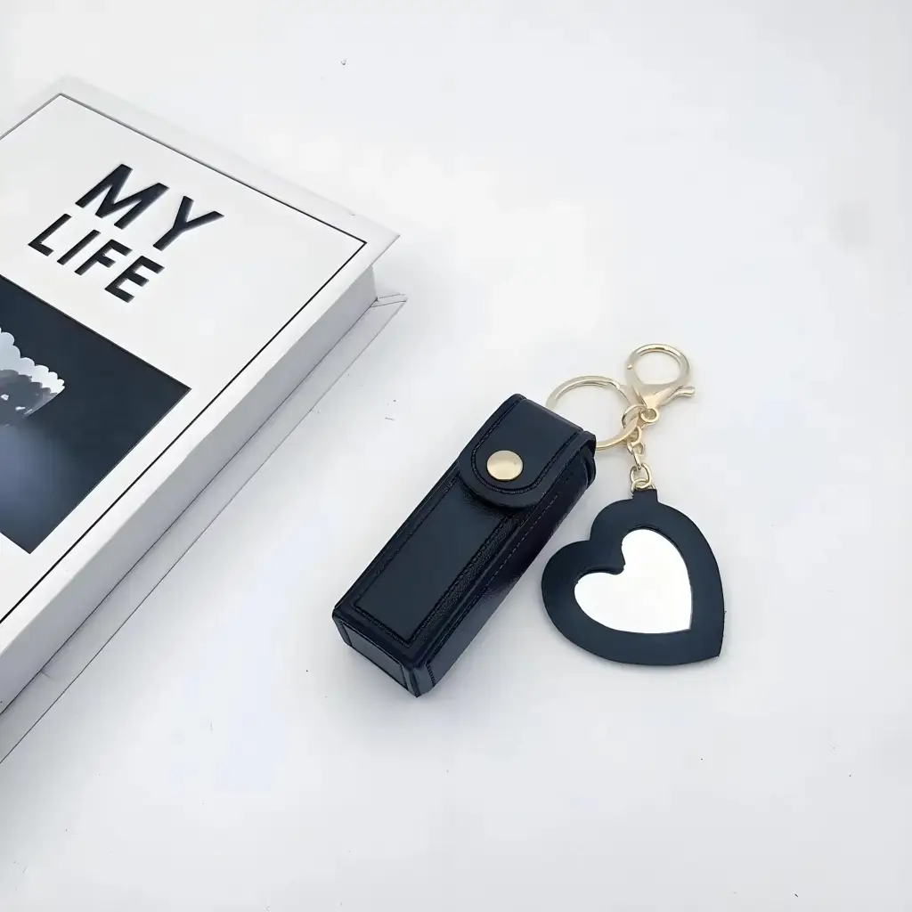 Midnight Heart Beauty Keychain (Black) : AST-KeyChain-001