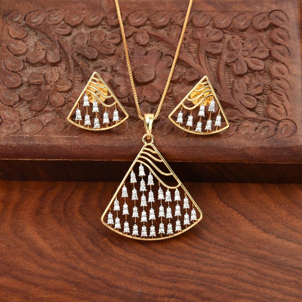 Showstopper Pendant Set With Chain : PJPENGJCZ235