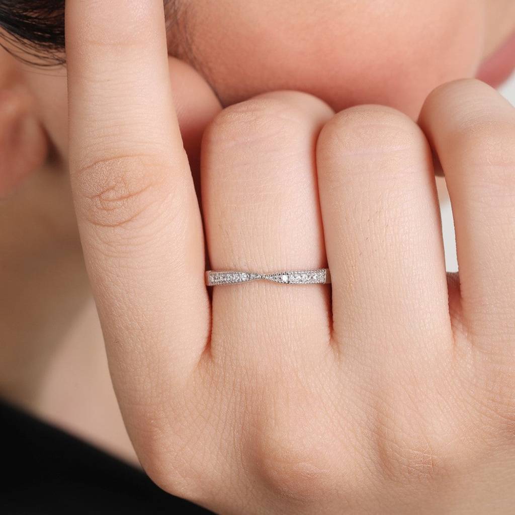 Cz Studded 925 Sterling Silver Women Ring (Adjustable) : RNG-40110