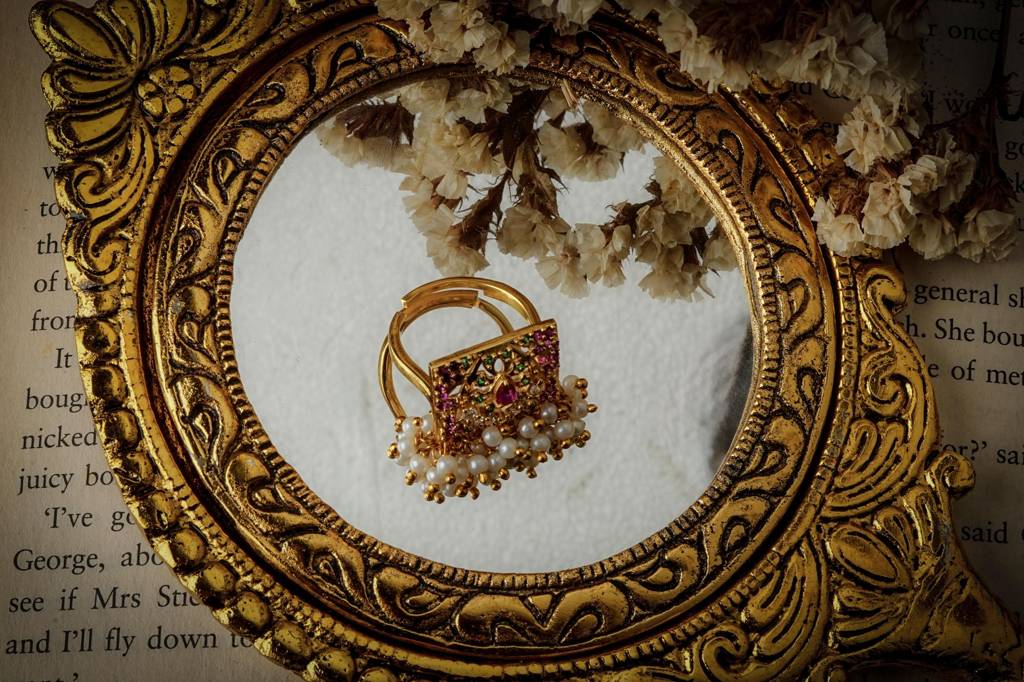 Heera Panna Exclusive Ring : HPR02