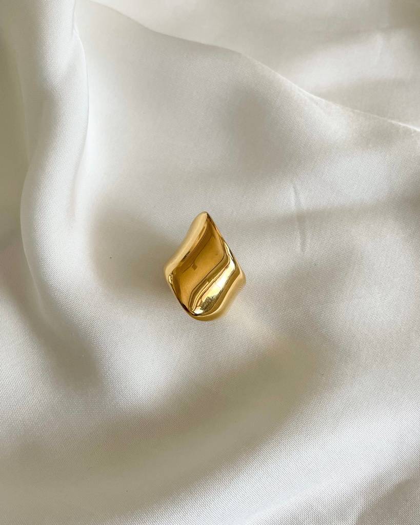 18K Gold Plated Erika Statement Chunky Ring : R27Size6