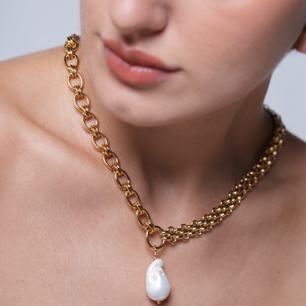 Chunky Chain Pearl Pendant Necklace : CAO0086JND