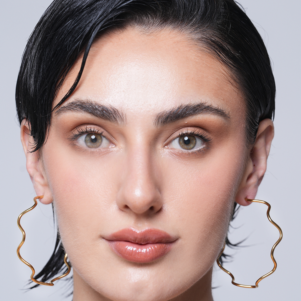 Wave Cc Hoop Earrings : CAO0080JND