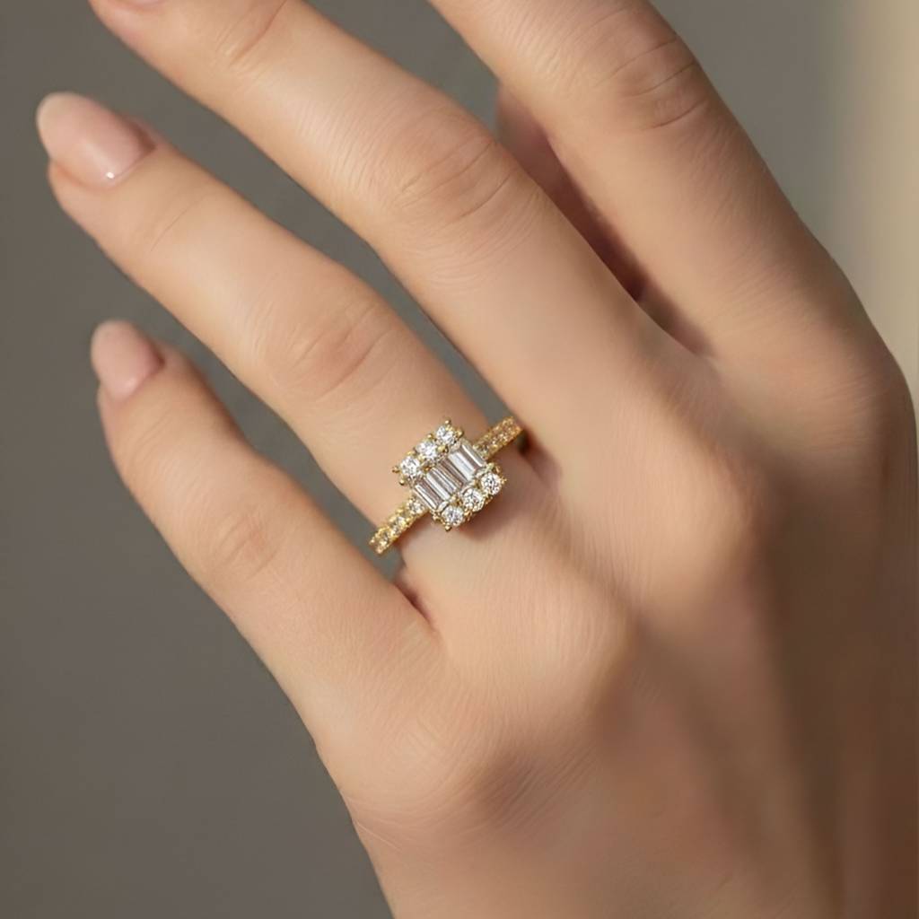 Gold-Plated Multi-Stone Design Anti-Tarnish Ring : HSPS60MB1407