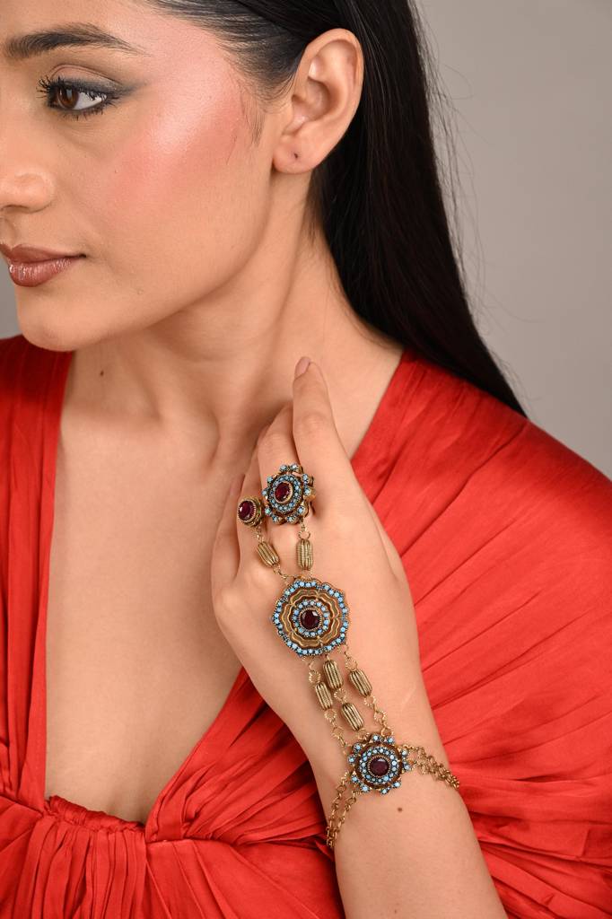 Firouzeh  Hath Phool : LJ058FirouzehHathPhool