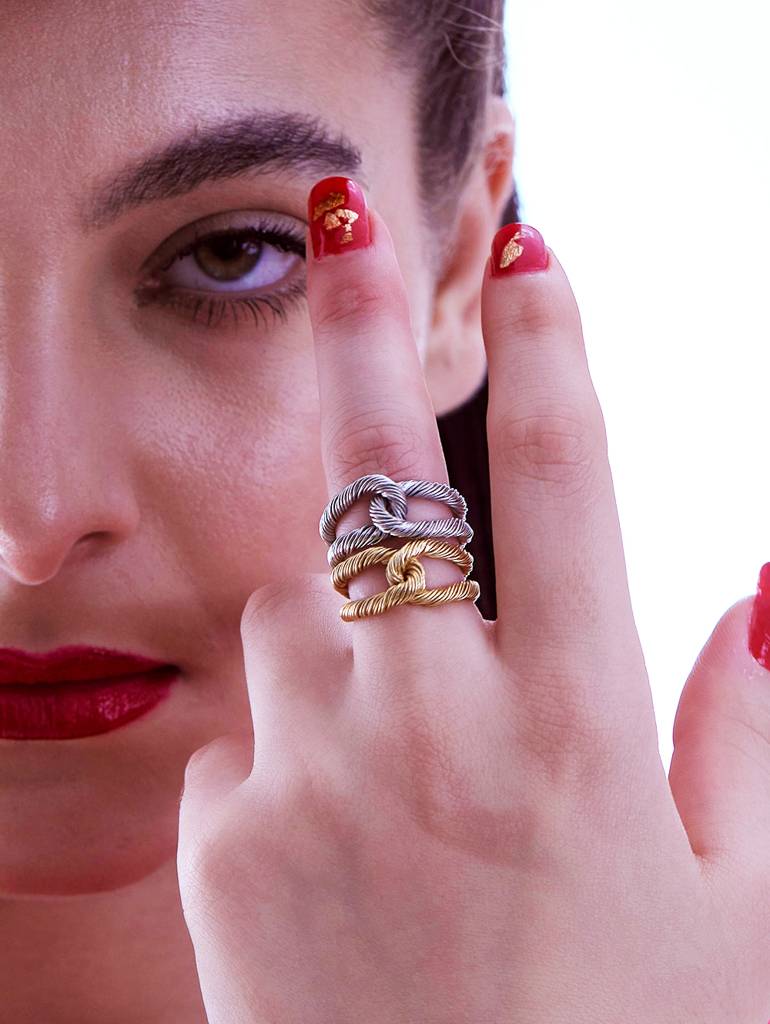 Silver Threaded Interlocked Ring : Z10EA