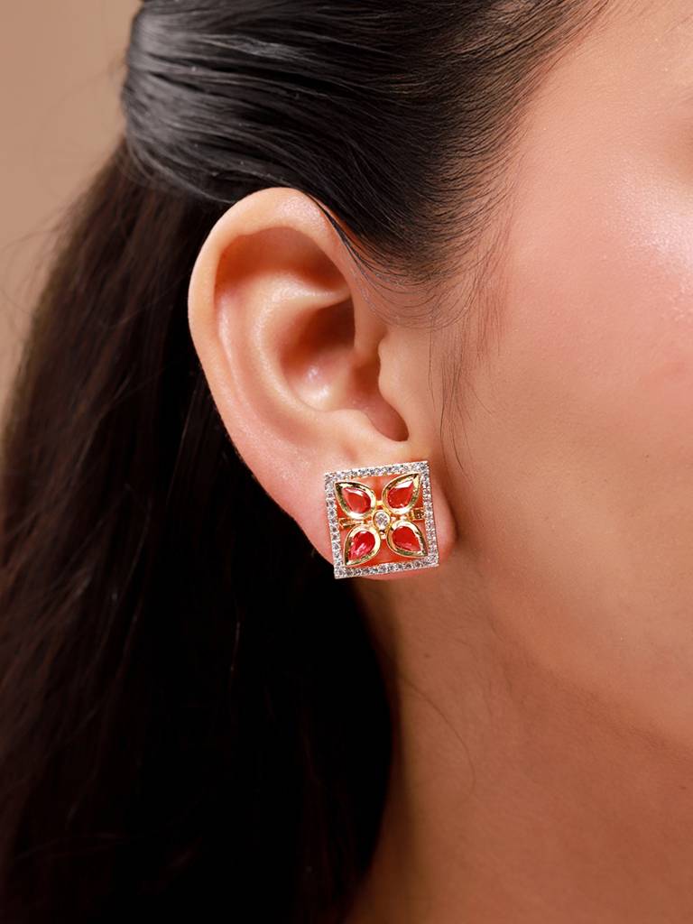 Gold Elegance Rose Bloom Square Stud Earrings : 8905124572773