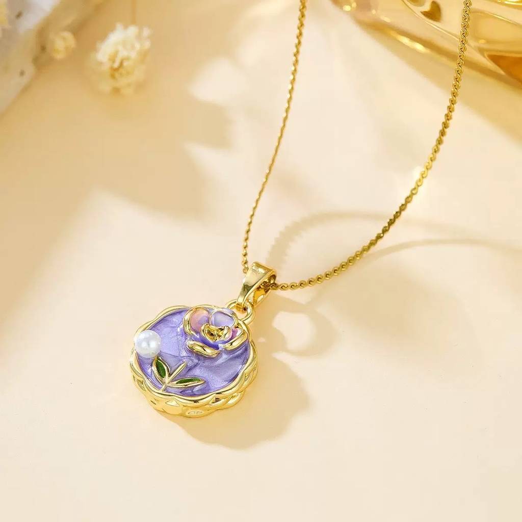 Stylish Resin Art Smart Look Pink Round Shape Pendant With Anti Tarnish Gold Plated Chain : 118306