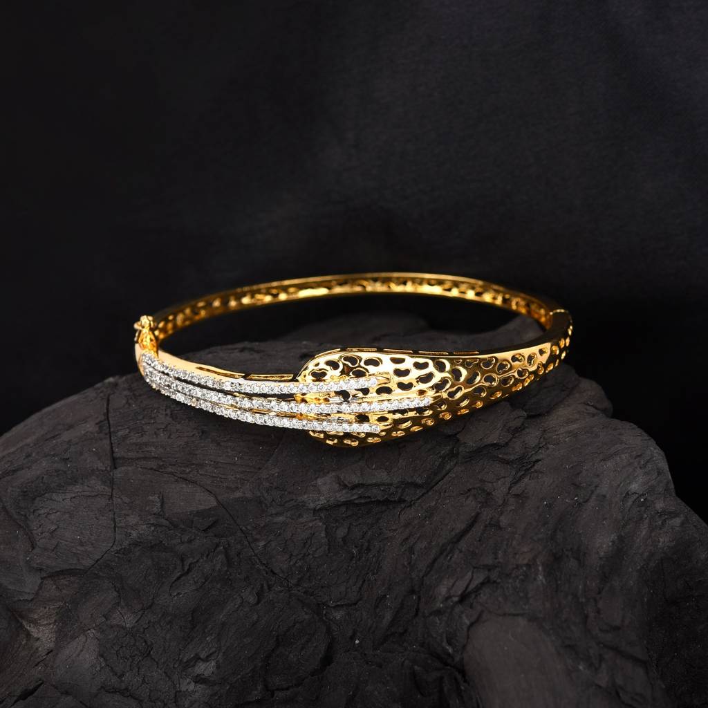 Seraphine Gold Bracelet : DVBRCGJCZ52