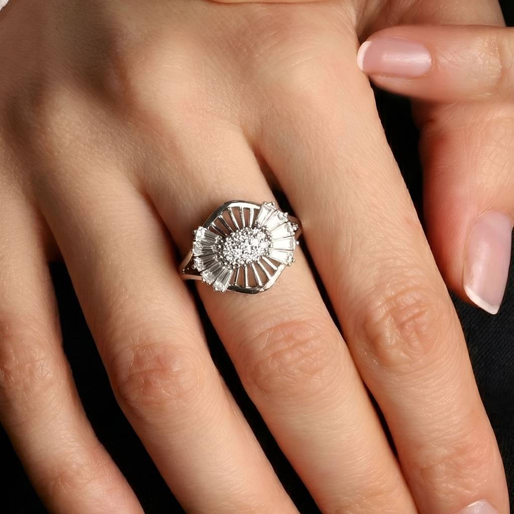 Silver-Tone Starburst Anti-Tarnish Ring : HSPS60MB1498