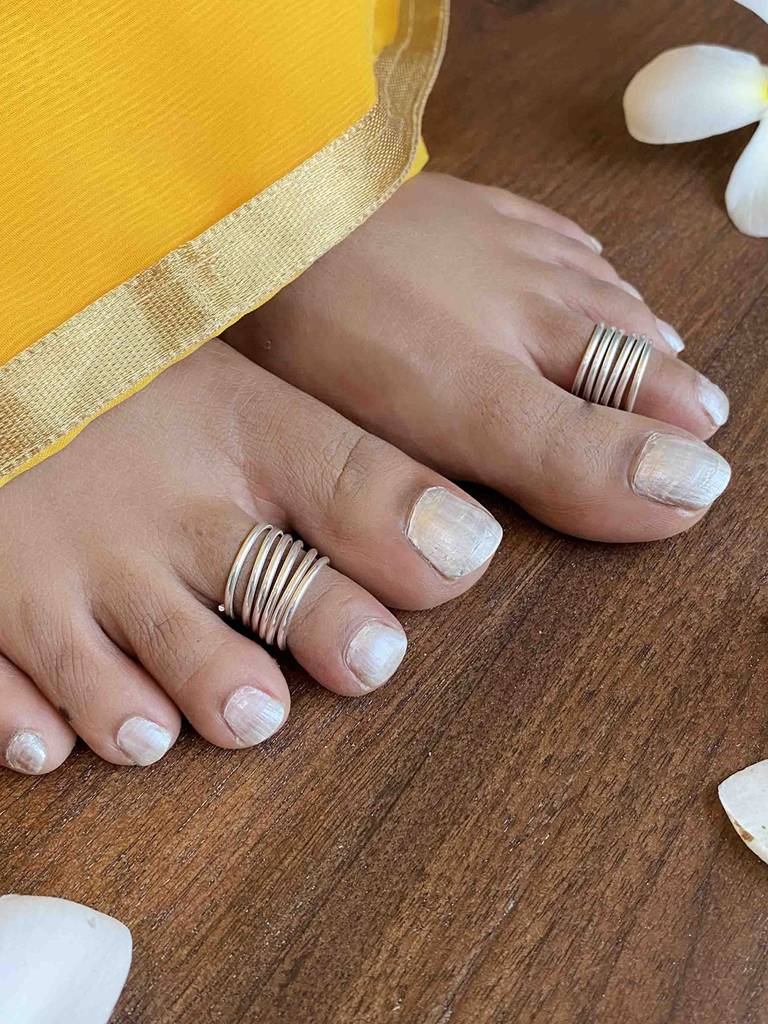 Silver Spring Toe Ring( Pair) : U100SO009TR0080