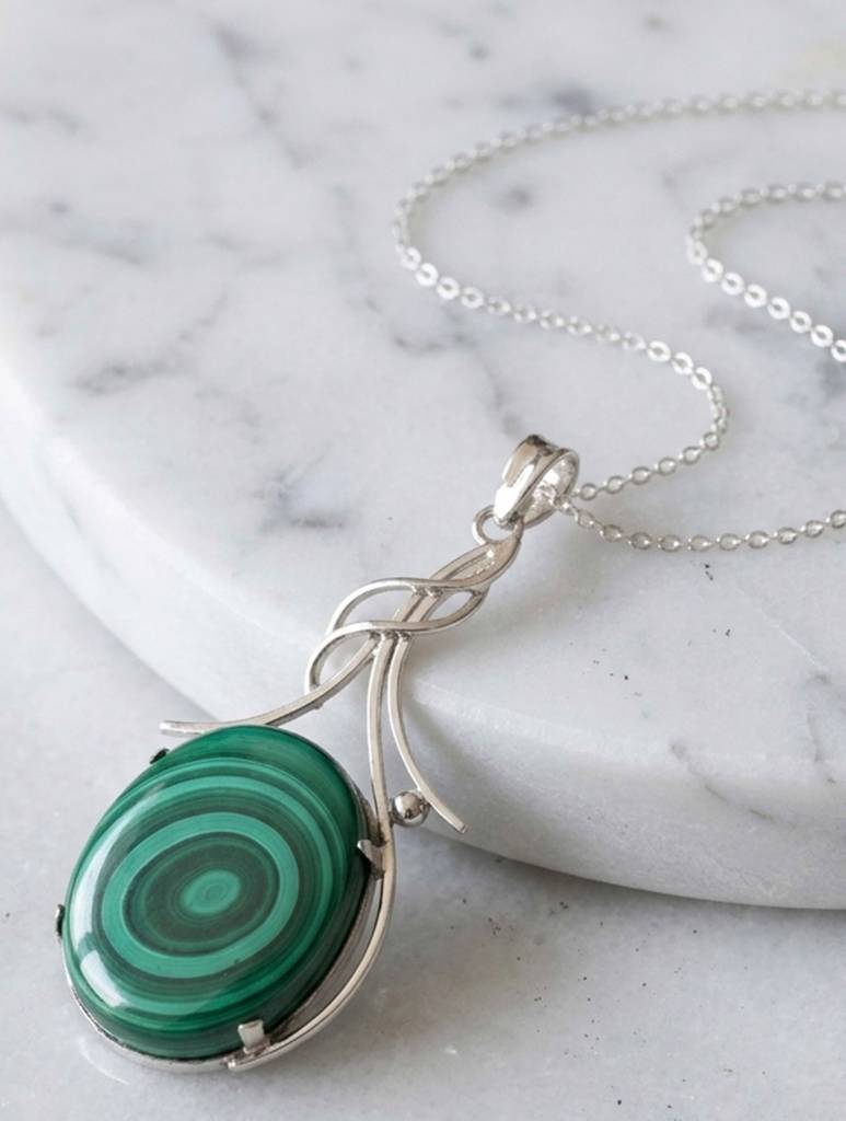925 Sterling Silver Malachite Pendant With 18 Inch Chain Handmade Gemstone Necklace For Women Elegant Jewelry : FU-0819
