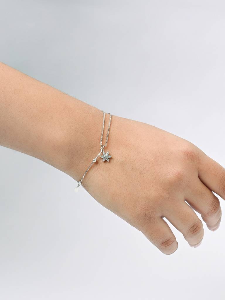 Petal Drop Silver Bracelet : HOLB2689