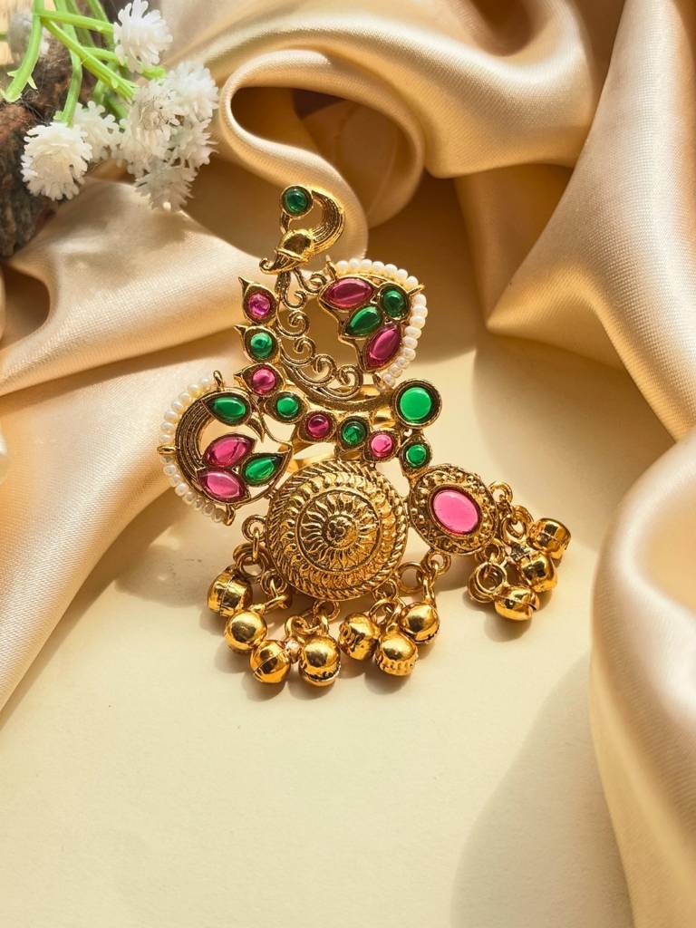 Gold-Plated Kundan Stones Ghungroo Adjustable Finger Ring : VI26RIAD1000032