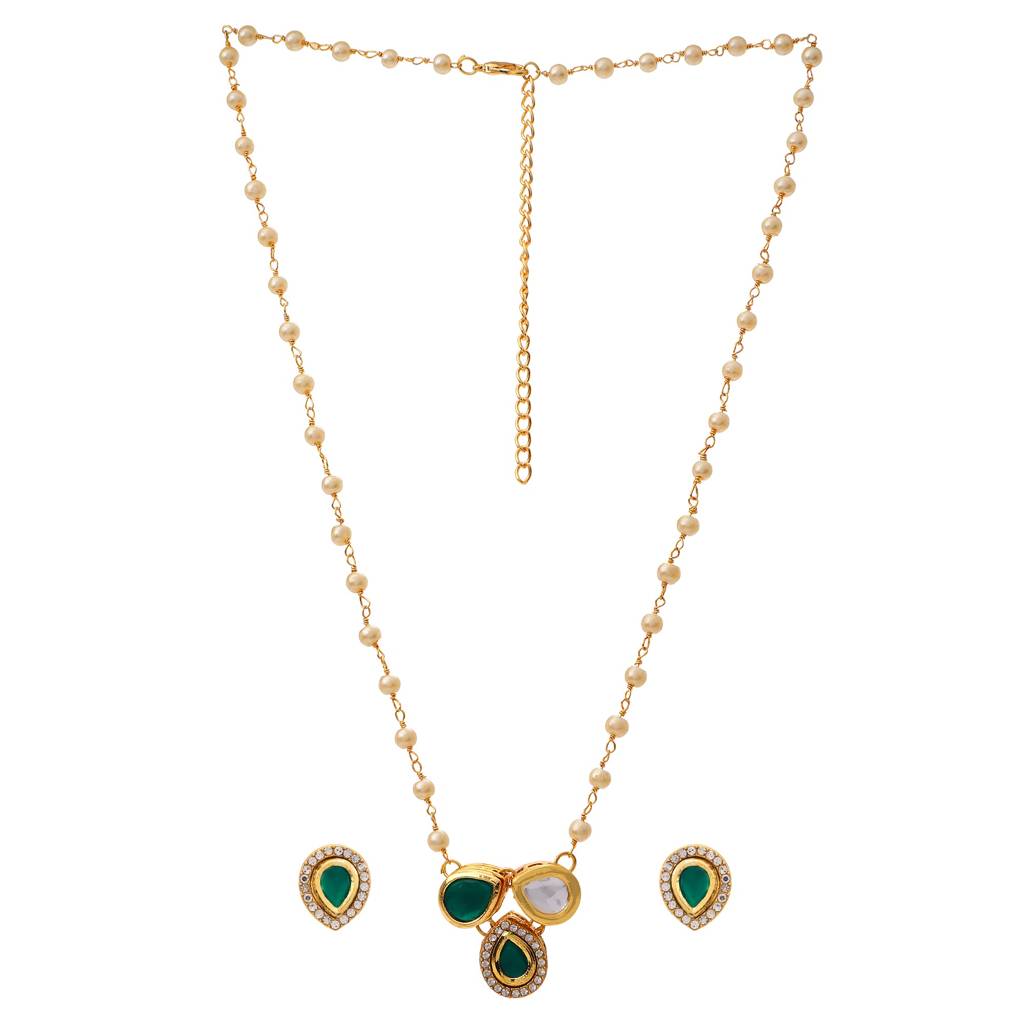 22Kt Gold-Plated 3 Petal Pearl Chain Necklace Set : PE12011