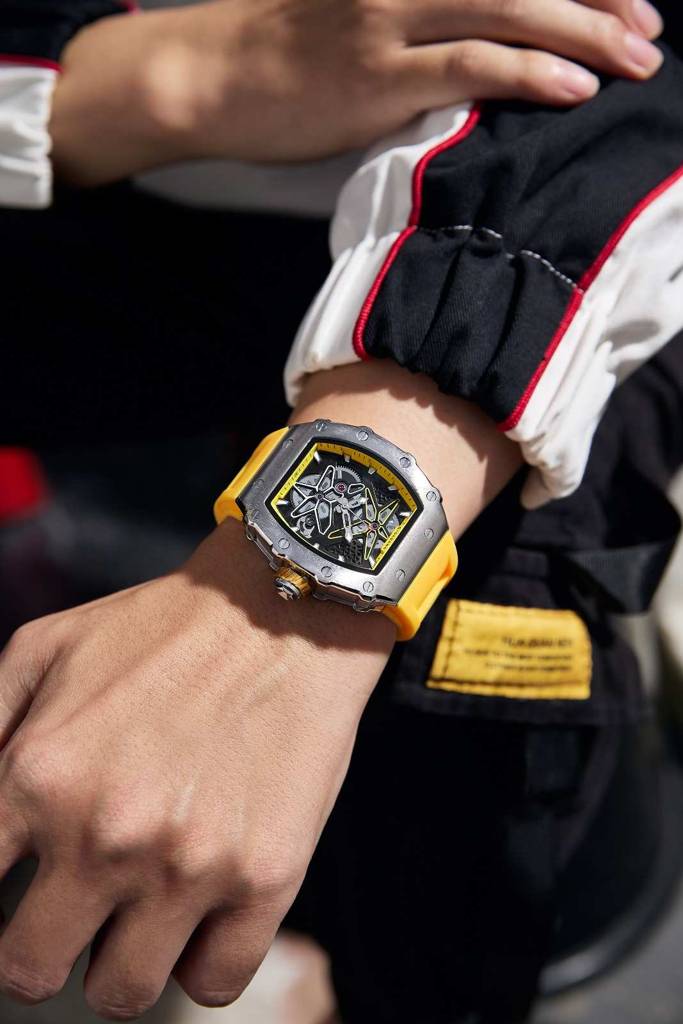 Giordano Analog Skeleton Dial Watch For Men Â Tonneau Case, Silicone Strap, Open-Gear Sport Design, Quartz Mov : GZ-50188-44