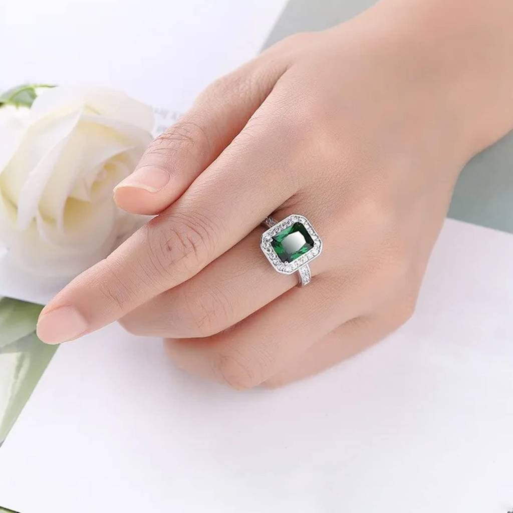 Emerald Colour Crystal Square Stone Cubic Zirconia Studded Ring For Women & Girls, Ring Size Us 9 : PX9R64-9